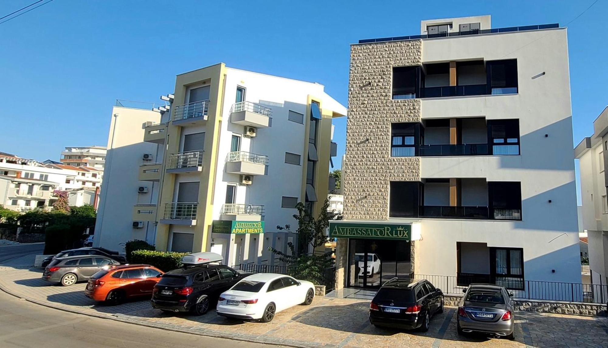 Ambassador & Ambassador Lux Apartments Ulcinj Exterior photo